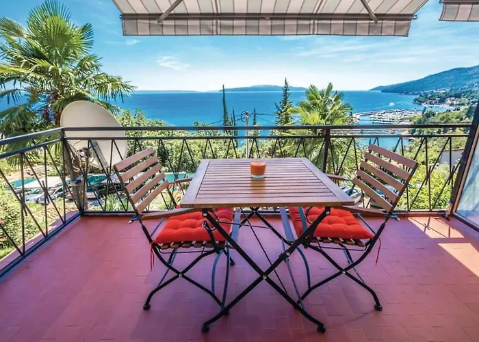 Breathtaking Sea View App For 2+1, Bbq ...... Apartmán *